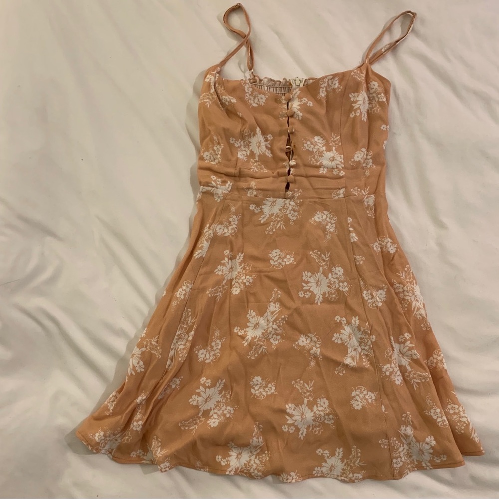 LITTLE YELLOW DRESS💛